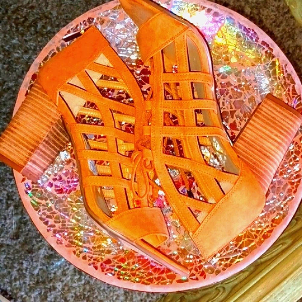 NEW Franco Sarto Cognac  Suede Sandals